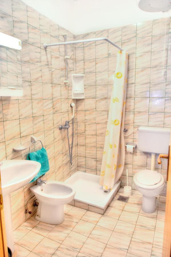 Apartment Tijano Krnica Esterno foto